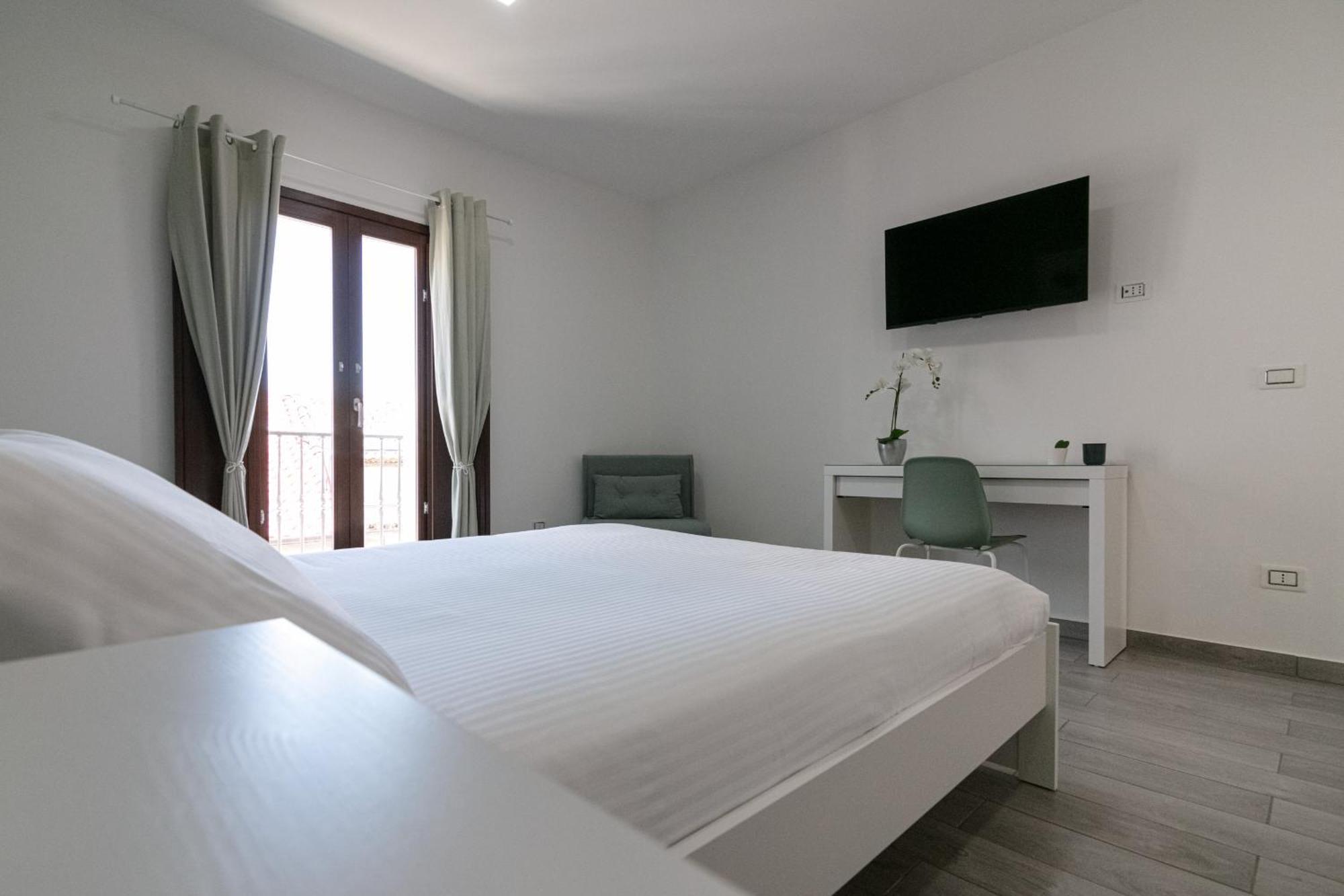 Dea Apartrooms Termoli Exterior foto